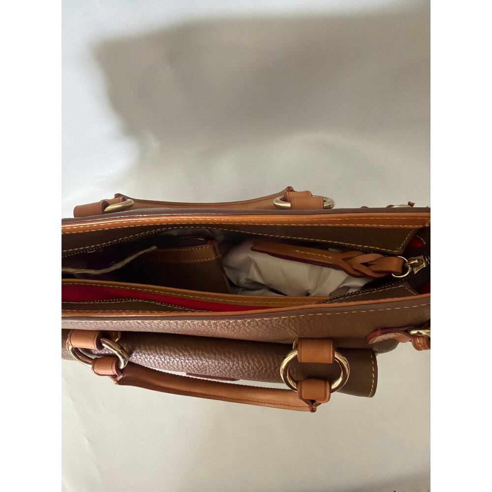 Dooney & Bourke medium pocket satchel high end pebble grain collection - Picture 6 of 14